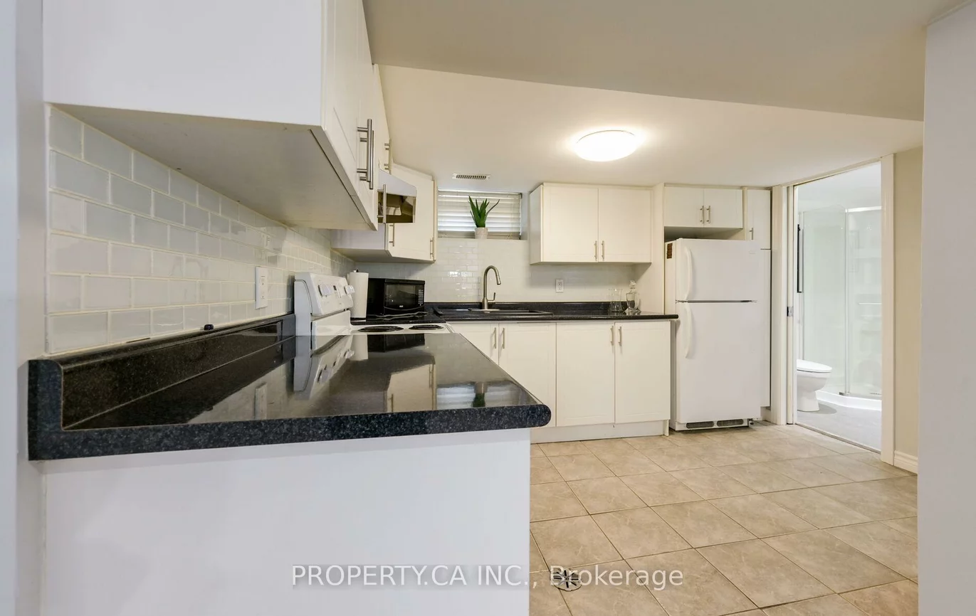 17, Park, Birchcliffe-Cliffside, Toronto