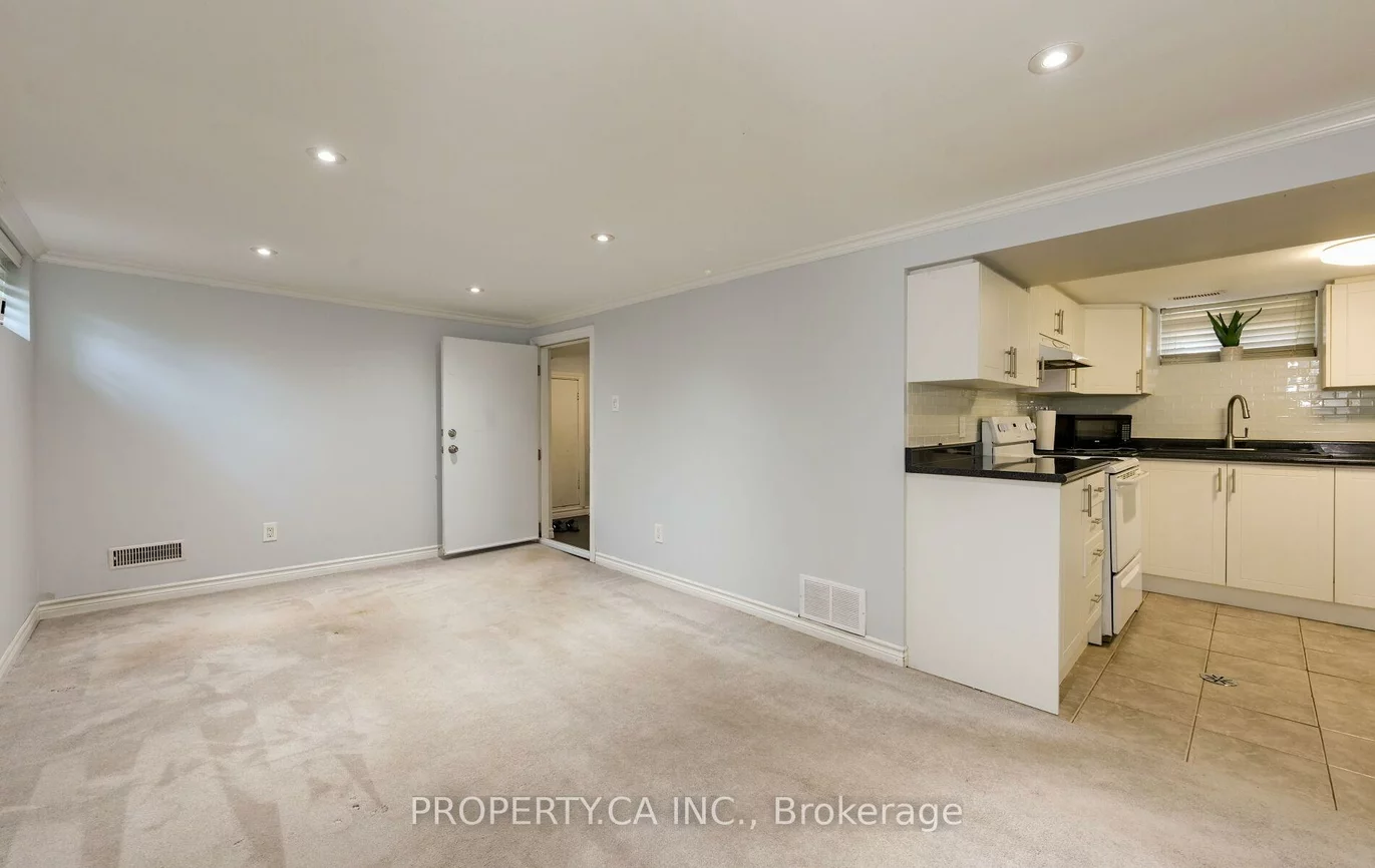 17, Park, Birchcliffe-Cliffside, Toronto