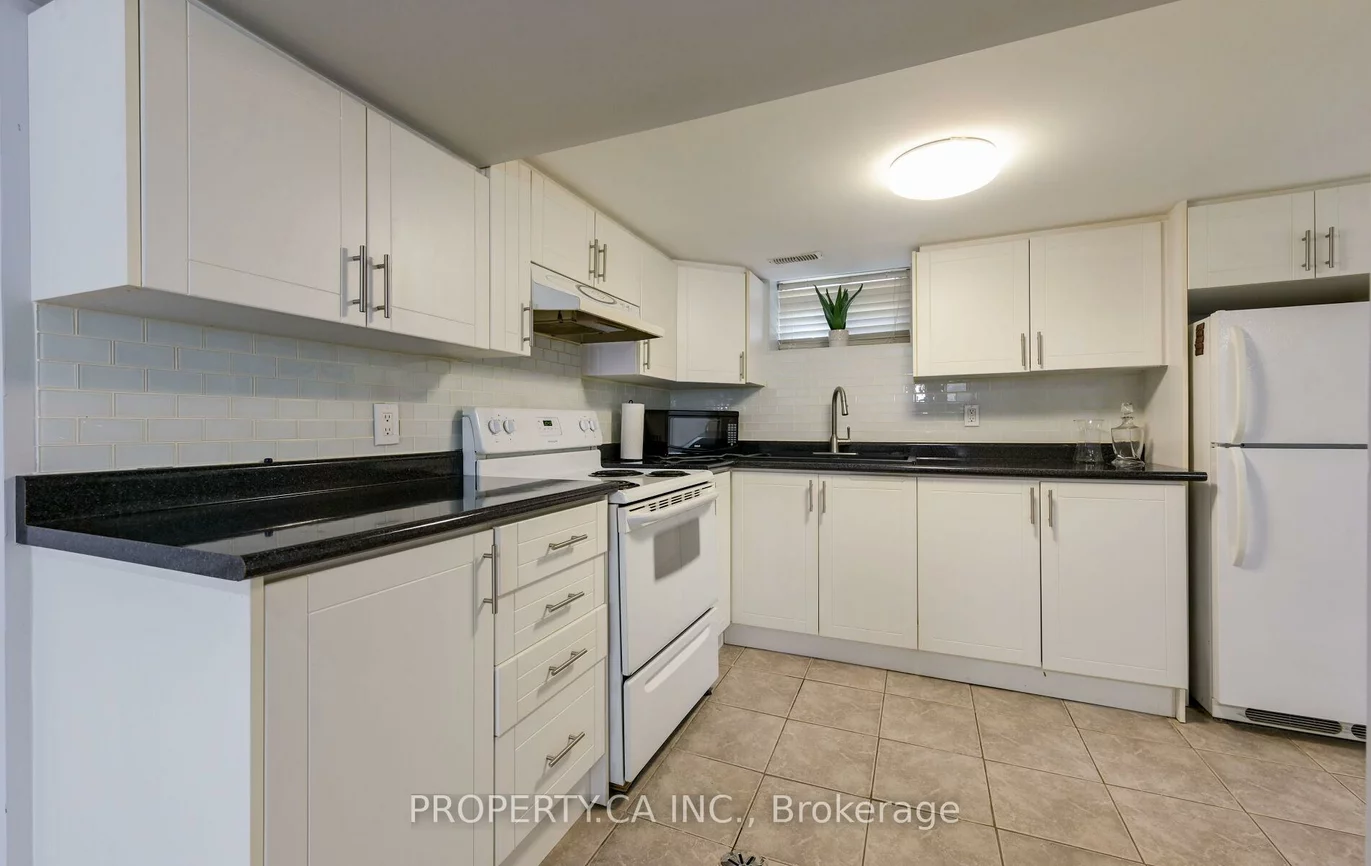 17, Park, Birchcliffe-Cliffside, Toronto