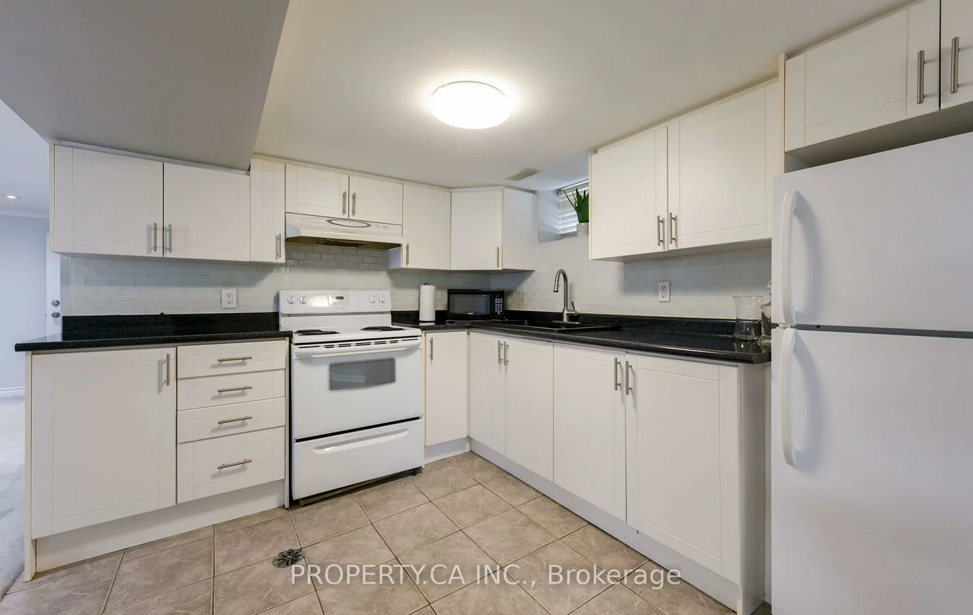 17, Park, Birchcliffe-Cliffside, Toronto