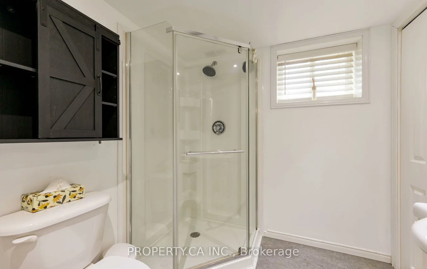 17, Park, Birchcliffe-Cliffside, Toronto