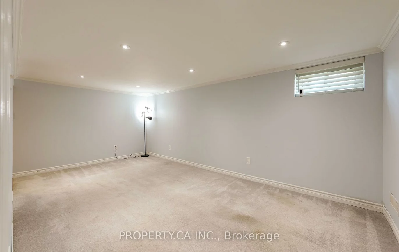 17, Park, Birchcliffe-Cliffside, Toronto