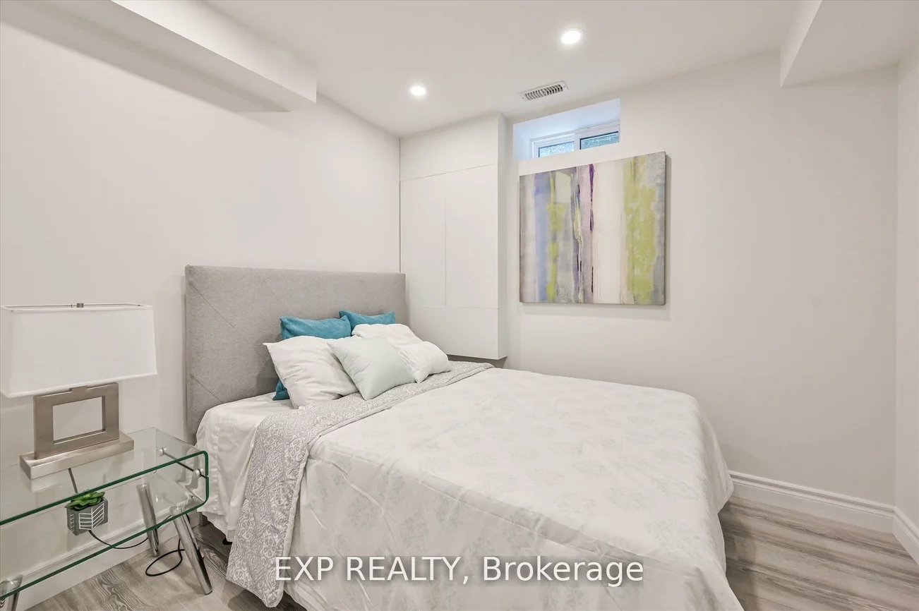922, Logan, Playter Estates-Danforth, Toronto