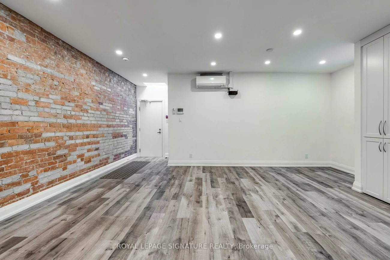 421, Danforth, North Riverdale, Toronto