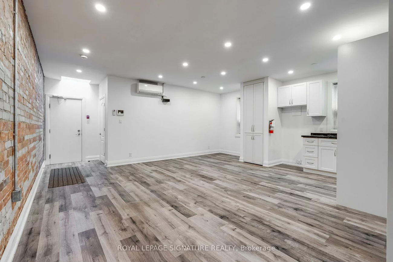 421, Danforth, North Riverdale, Toronto