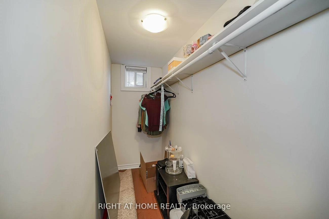 2, Iangrove, L'Amoreaux, Toronto