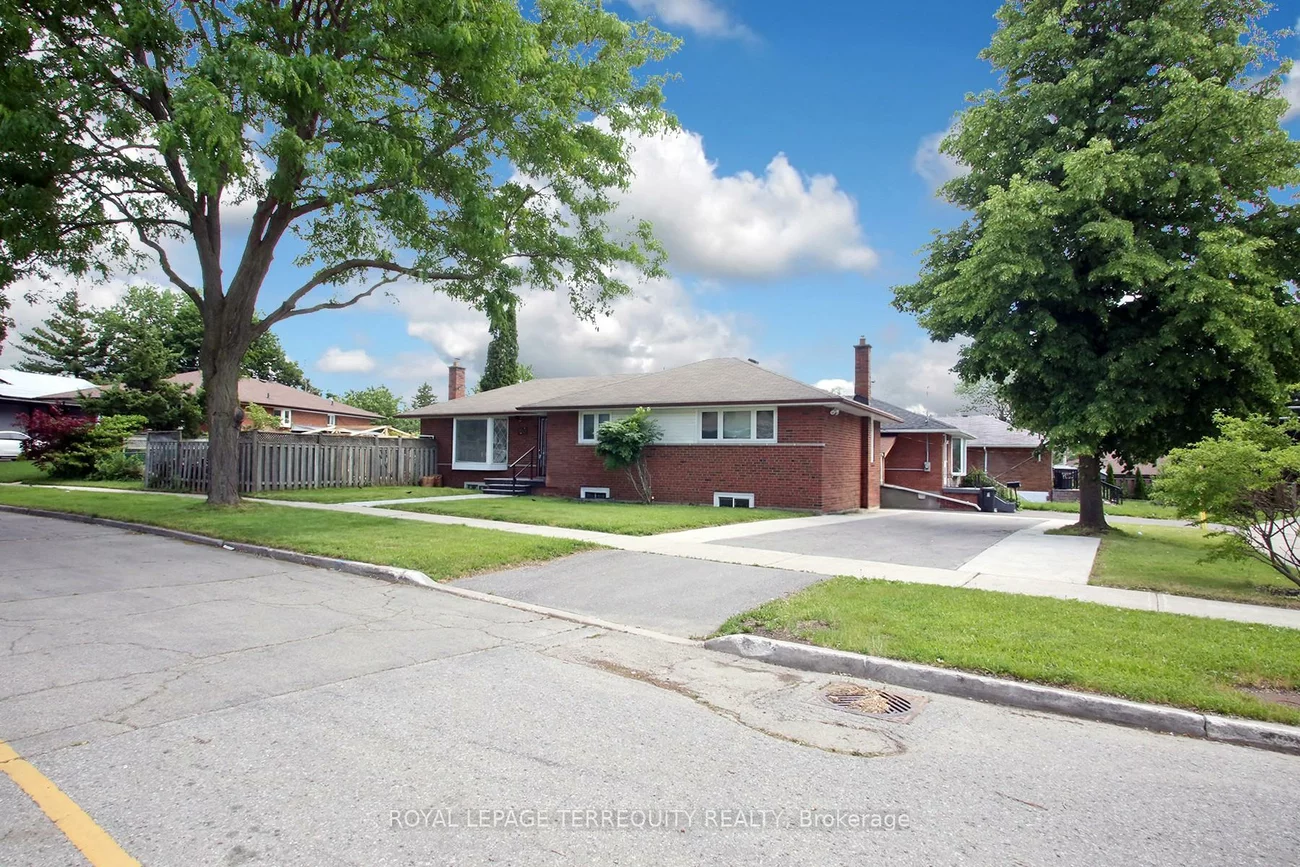 1, Barnes, Woburn, Toronto