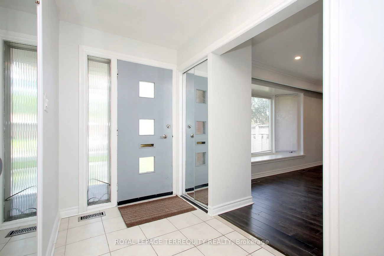 1, Barnes, Woburn, Toronto