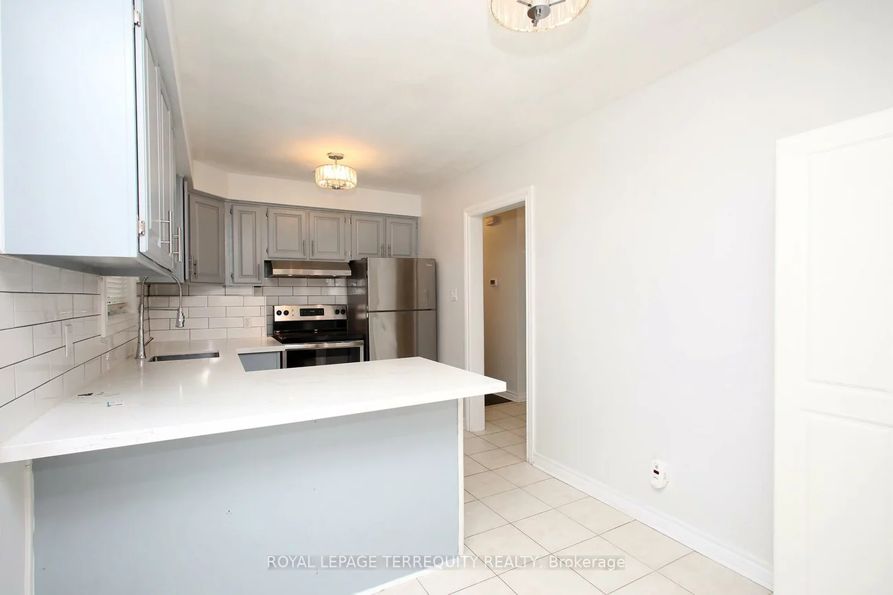 1, Barnes, Woburn, Toronto
