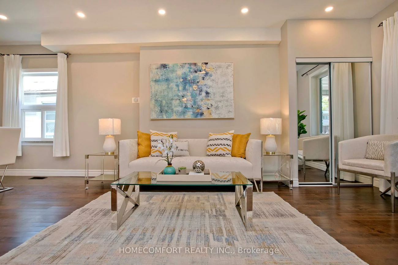 202, Gledhill, Woodbine-Lumsden, Toronto