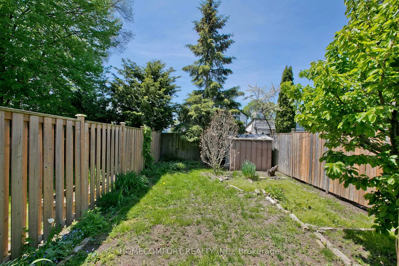 202, Gledhill, Woodbine-Lumsden, Toronto