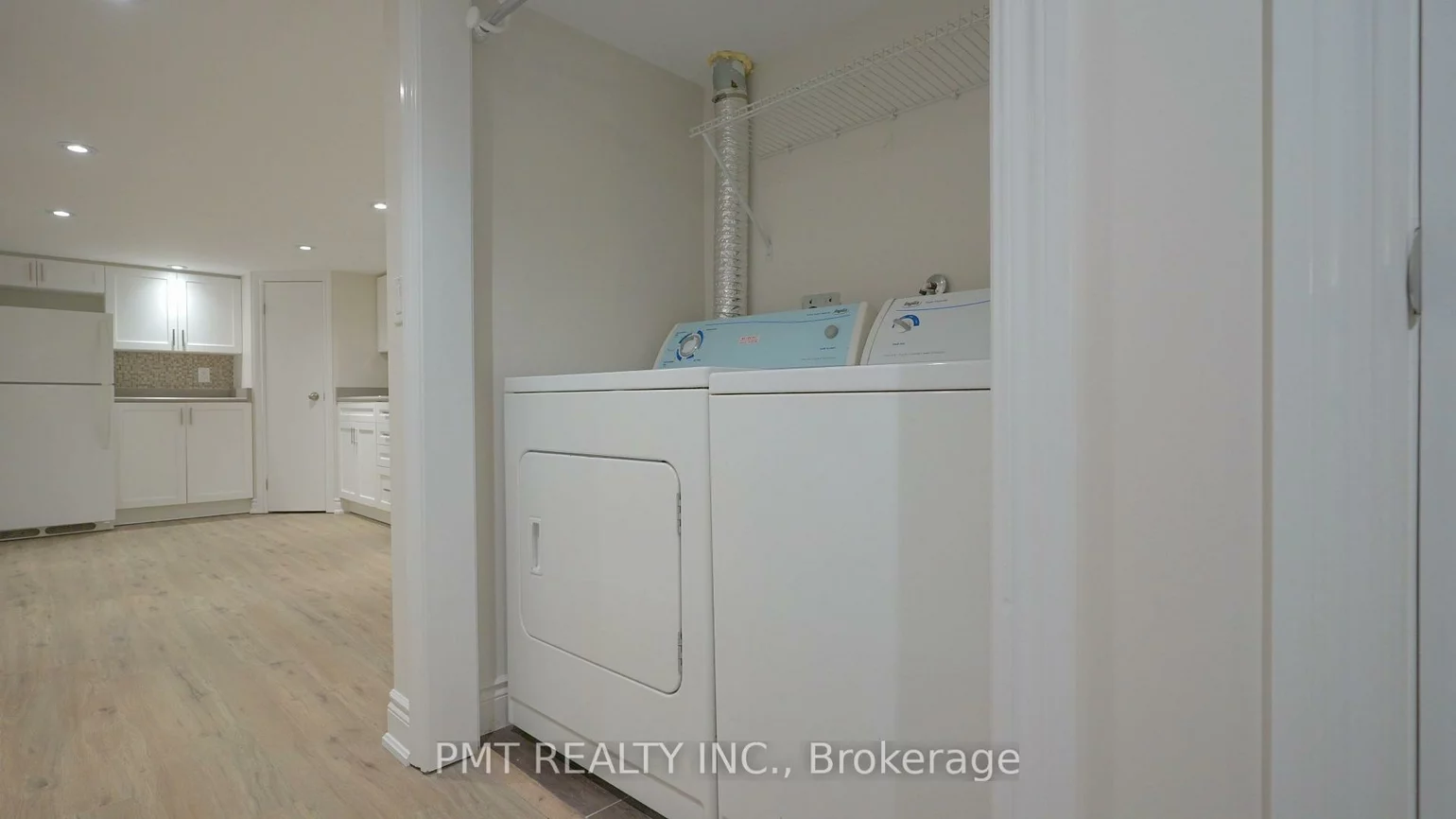 881, Coxwell, Danforth Village-East York, Toronto