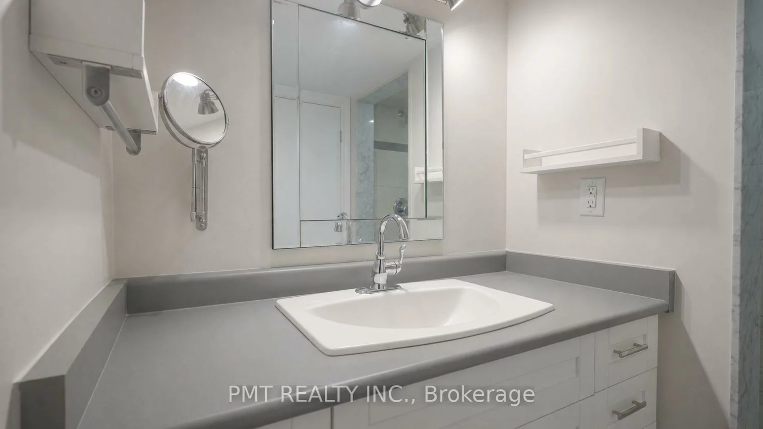 881, Coxwell, Danforth Village-East York, Toronto