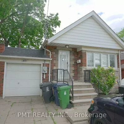 881, Coxwell, Danforth Village-East York, Toronto