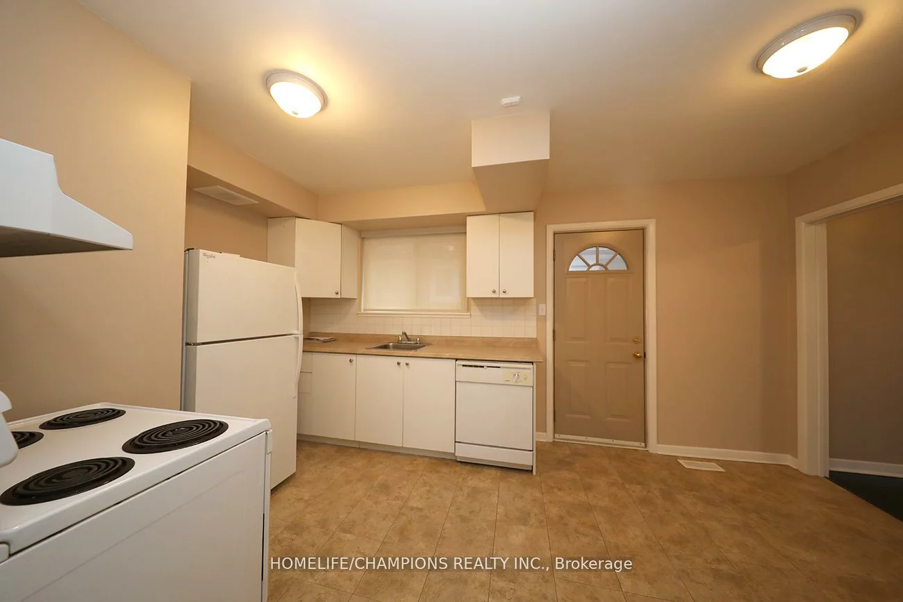 10, Cunard, Eglinton East, Toronto