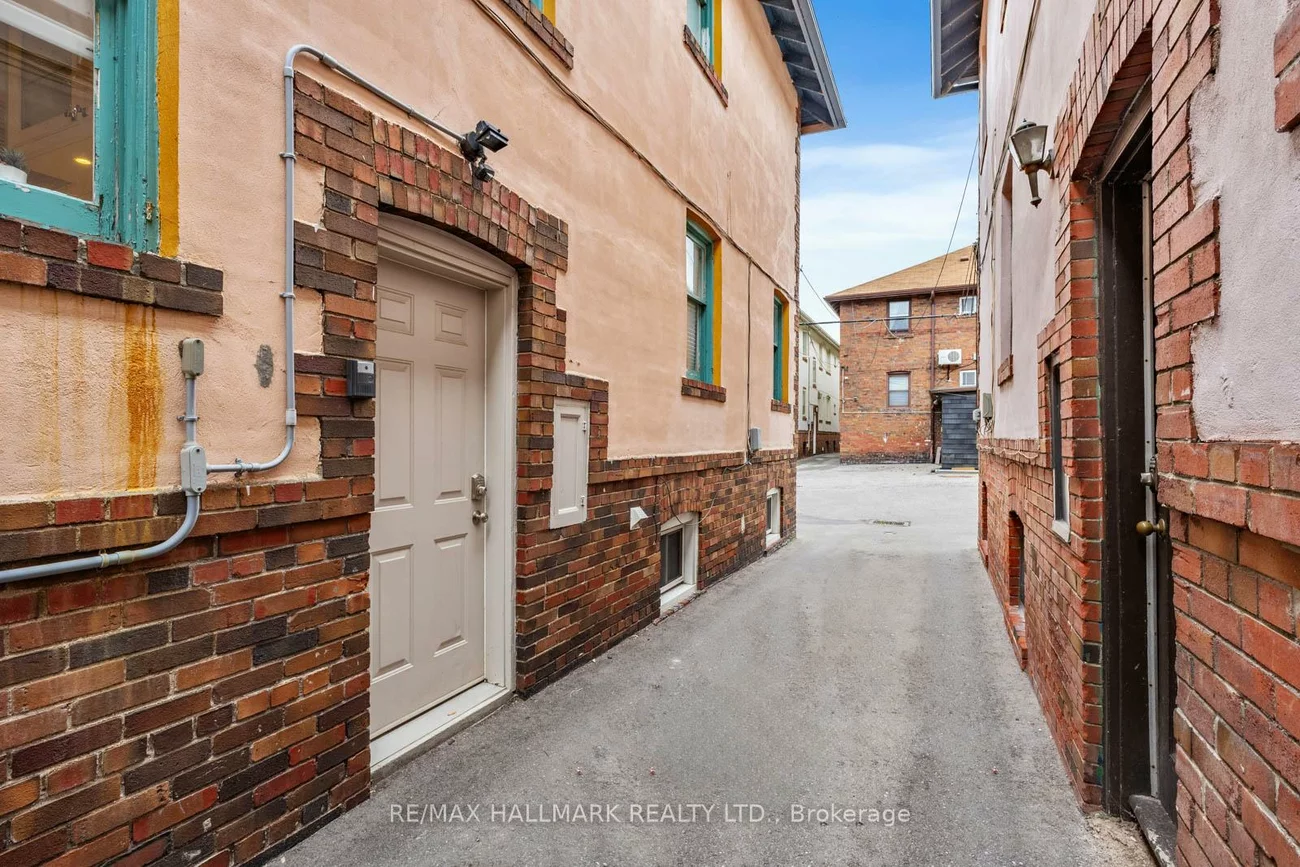 24, Hammersmith, The Beaches, Toronto