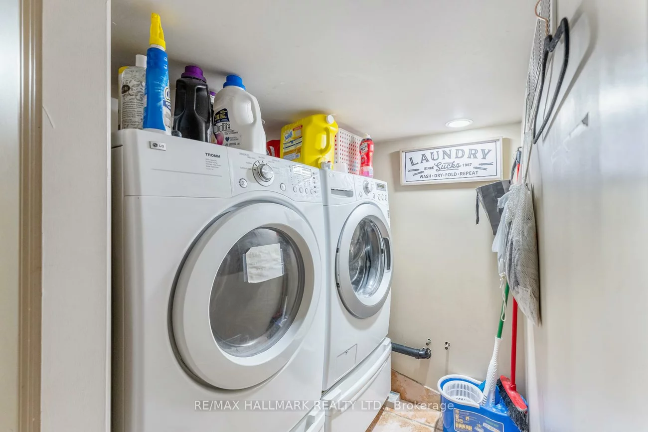 24, Hammersmith, The Beaches, Toronto