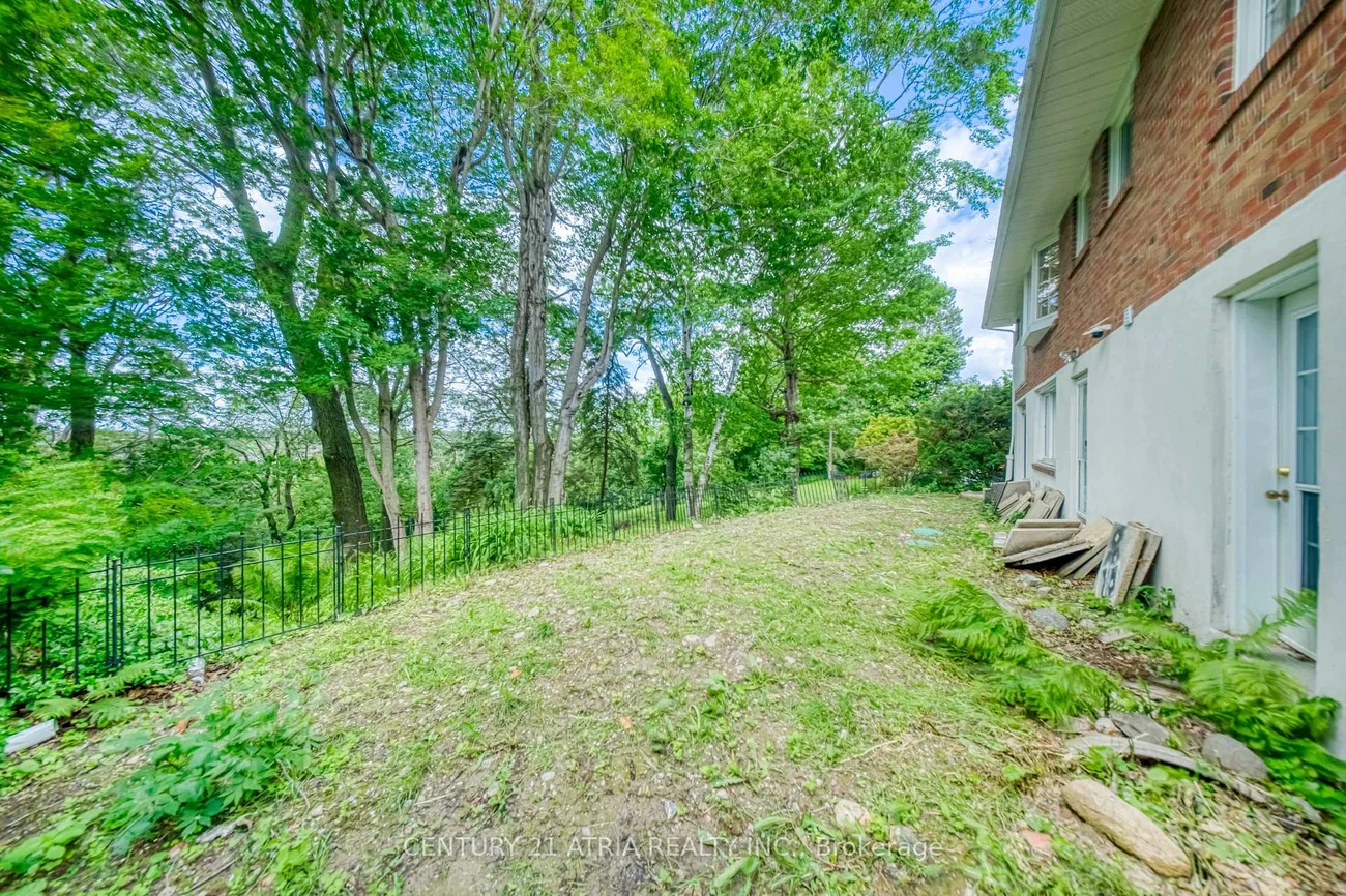 140, Ridgewood, Rouge E10, Toronto