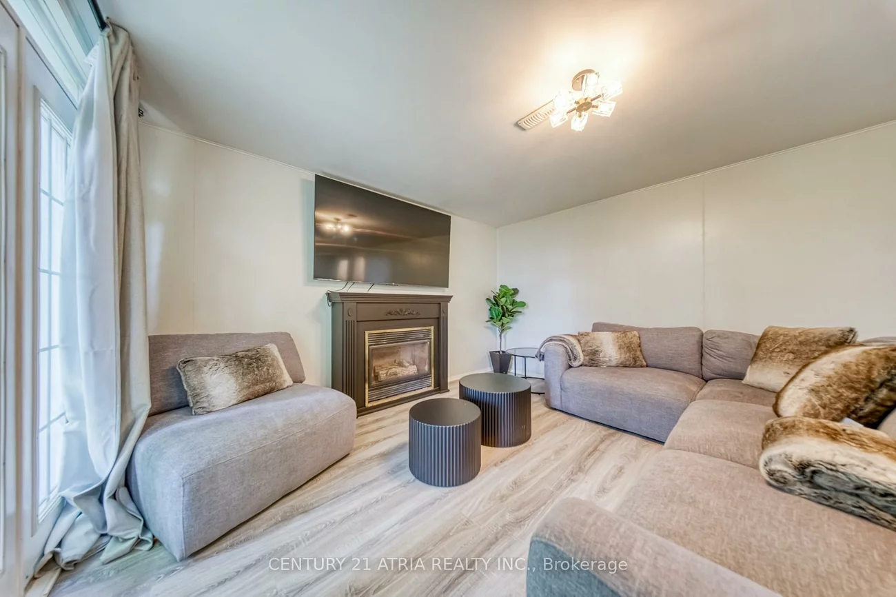 140, Ridgewood, Rouge E10, Toronto