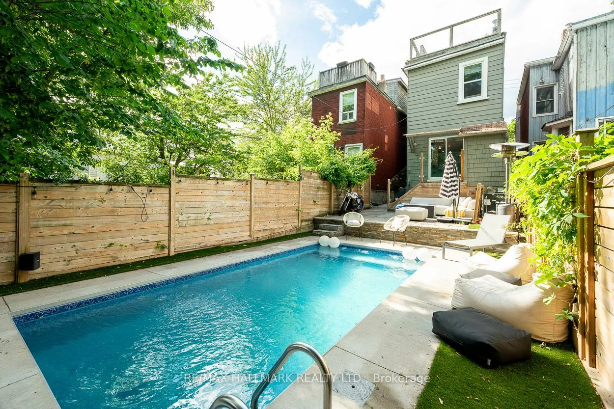 35, Dingwall, Blake-Jones, Toronto