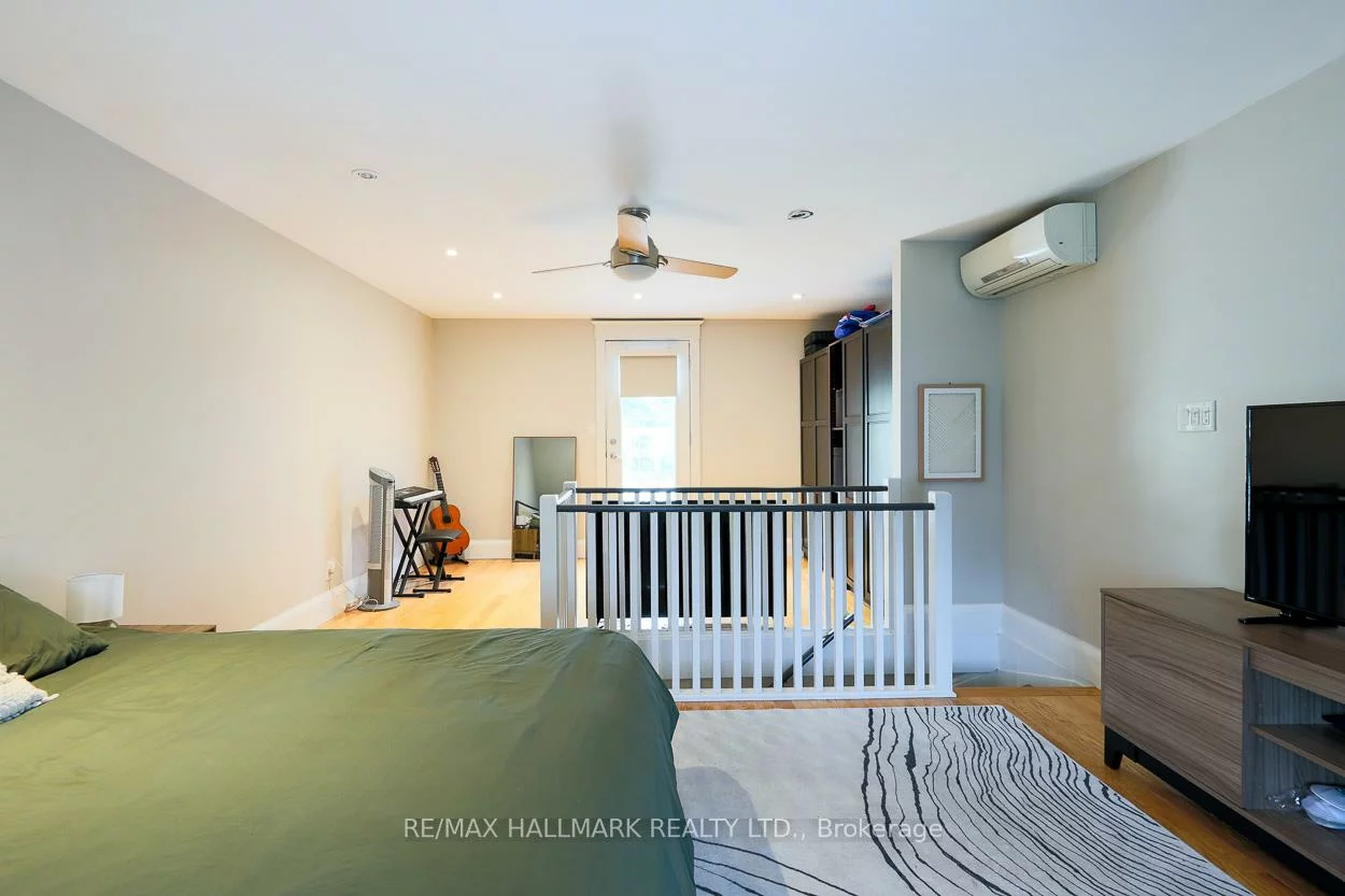 35, Dingwall, Blake-Jones, Toronto