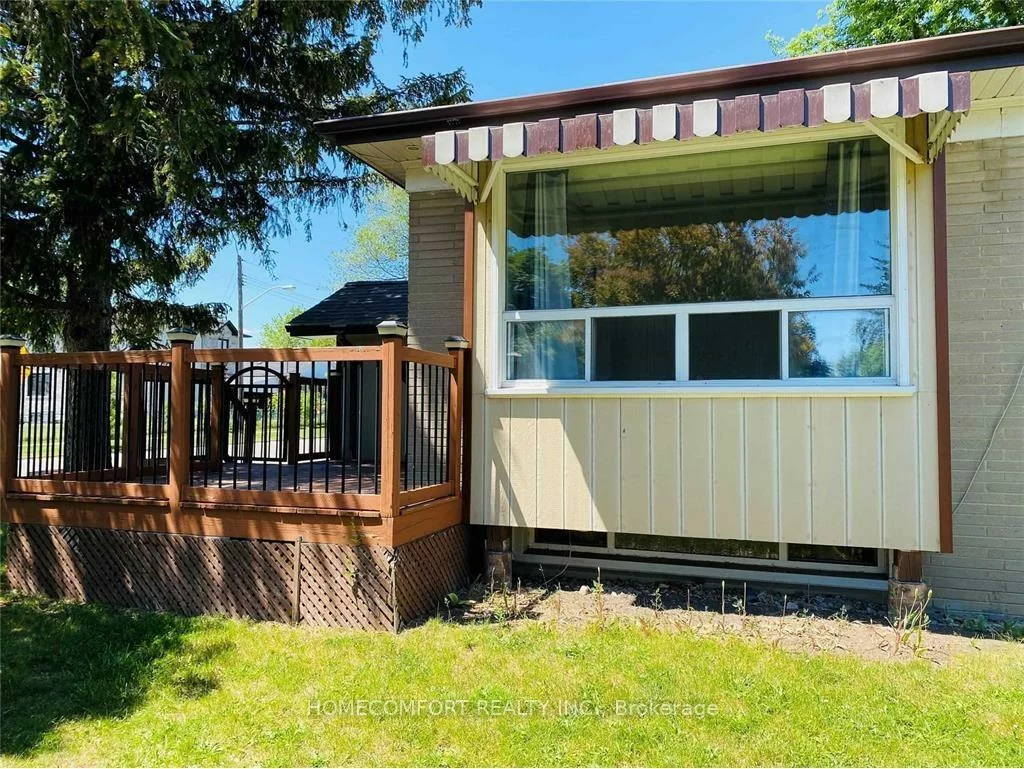 2, Mendip, Dorset Park, Toronto