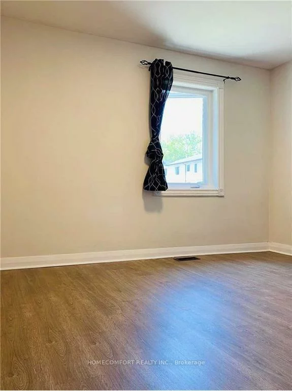 2, Mendip, Dorset Park, Toronto