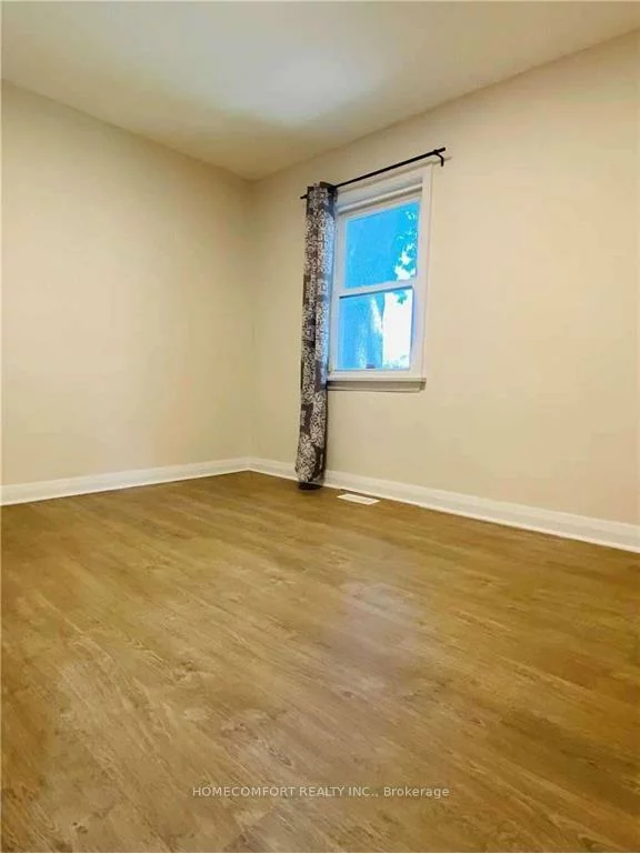 2, Mendip, Dorset Park, Toronto