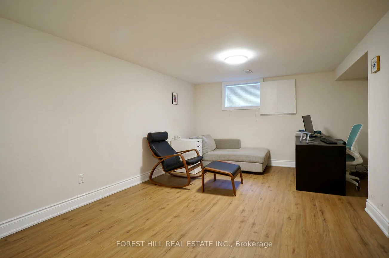 7, Twin Pauls, Wexford-Maryvale, Toronto