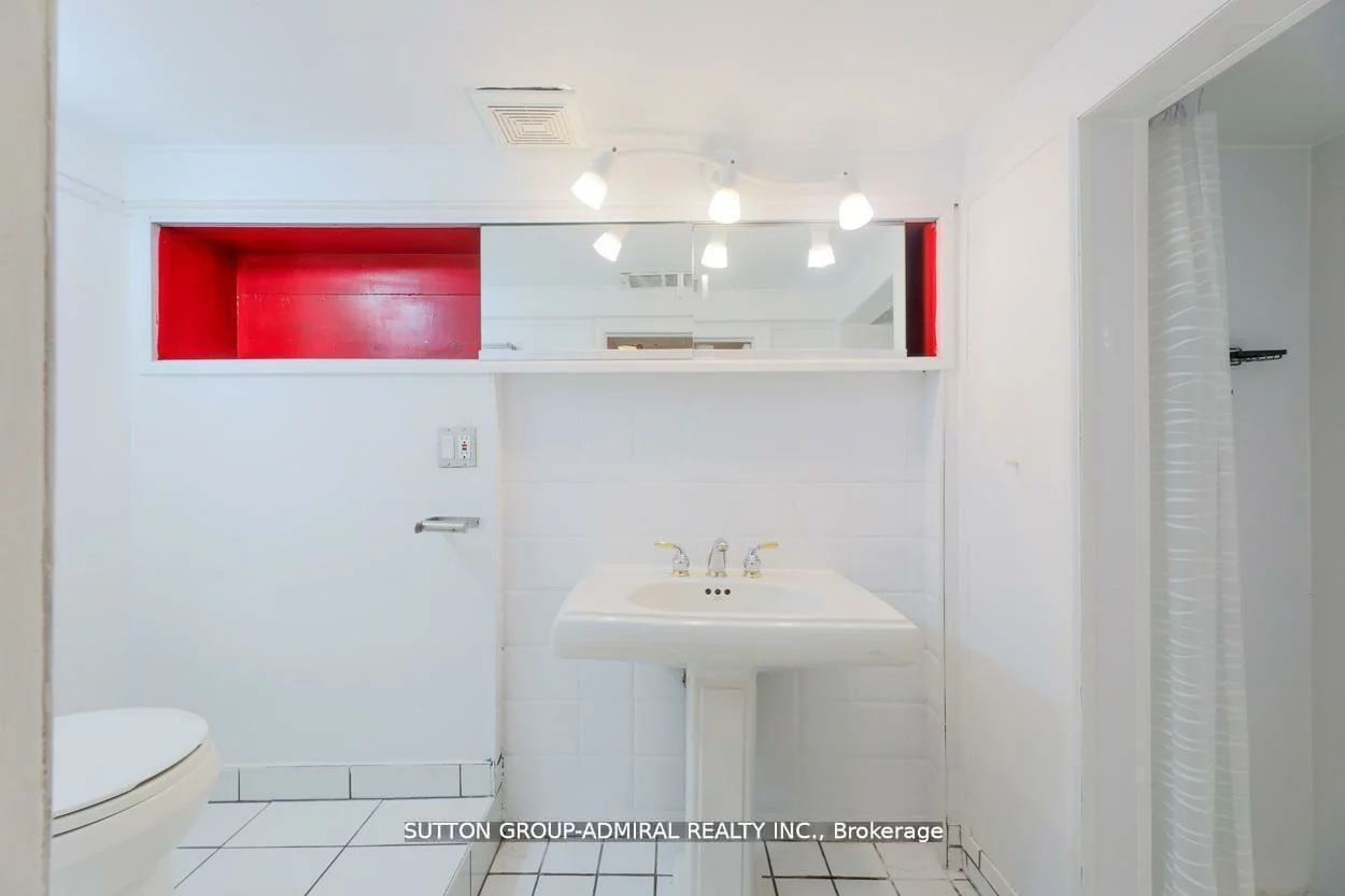 70, Carlaw, South Riverdale, Toronto
