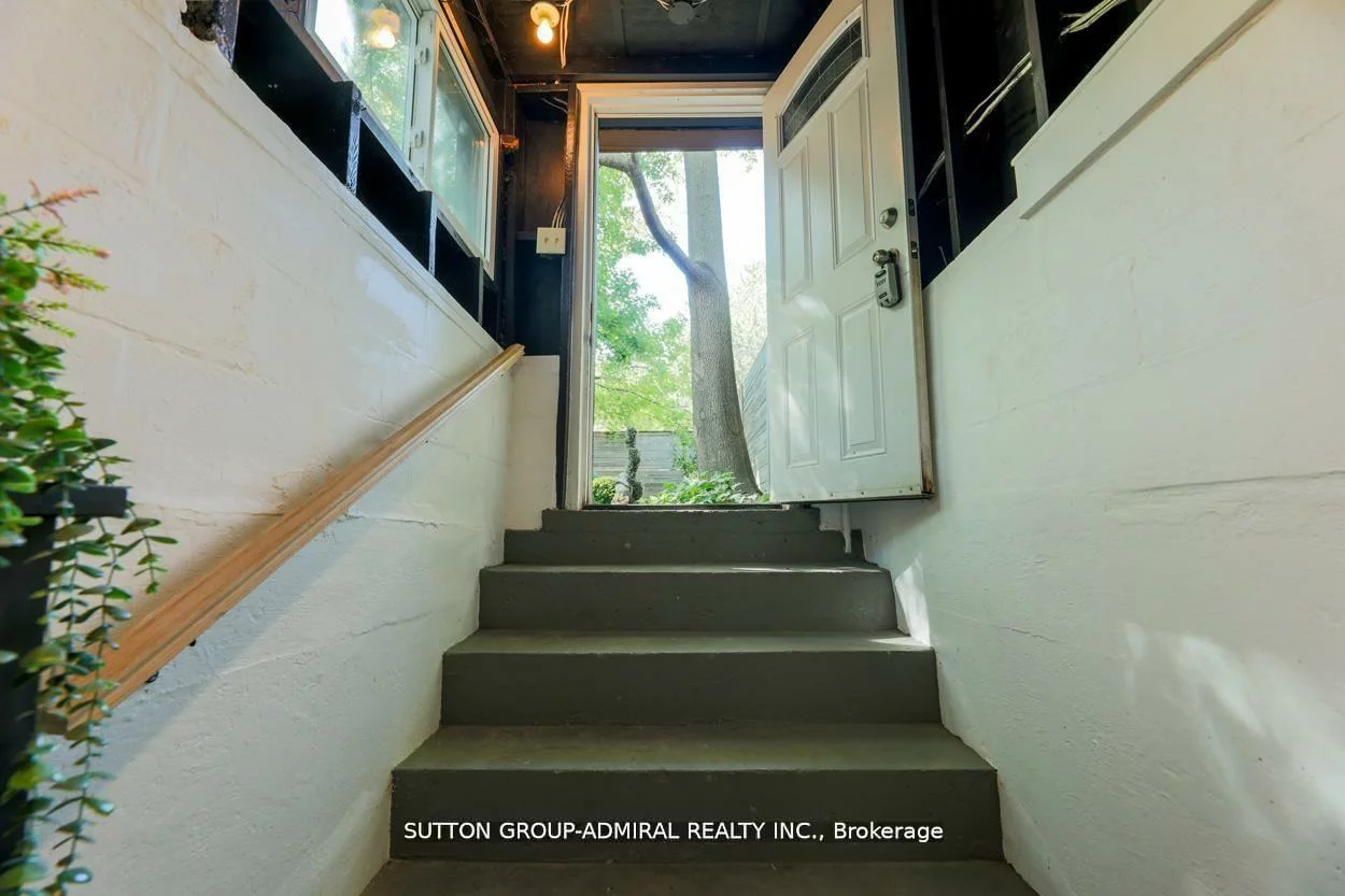 70, Carlaw, South Riverdale, Toronto