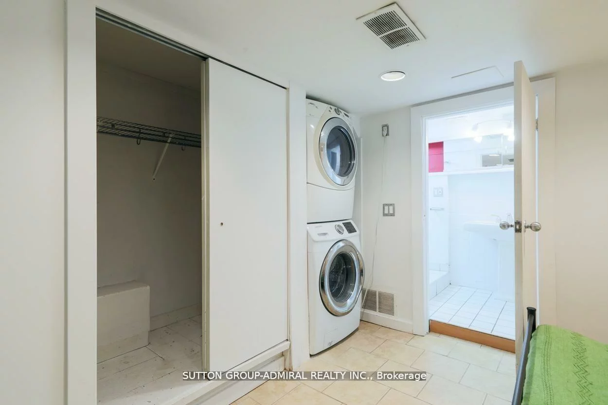 70, Carlaw, South Riverdale, Toronto