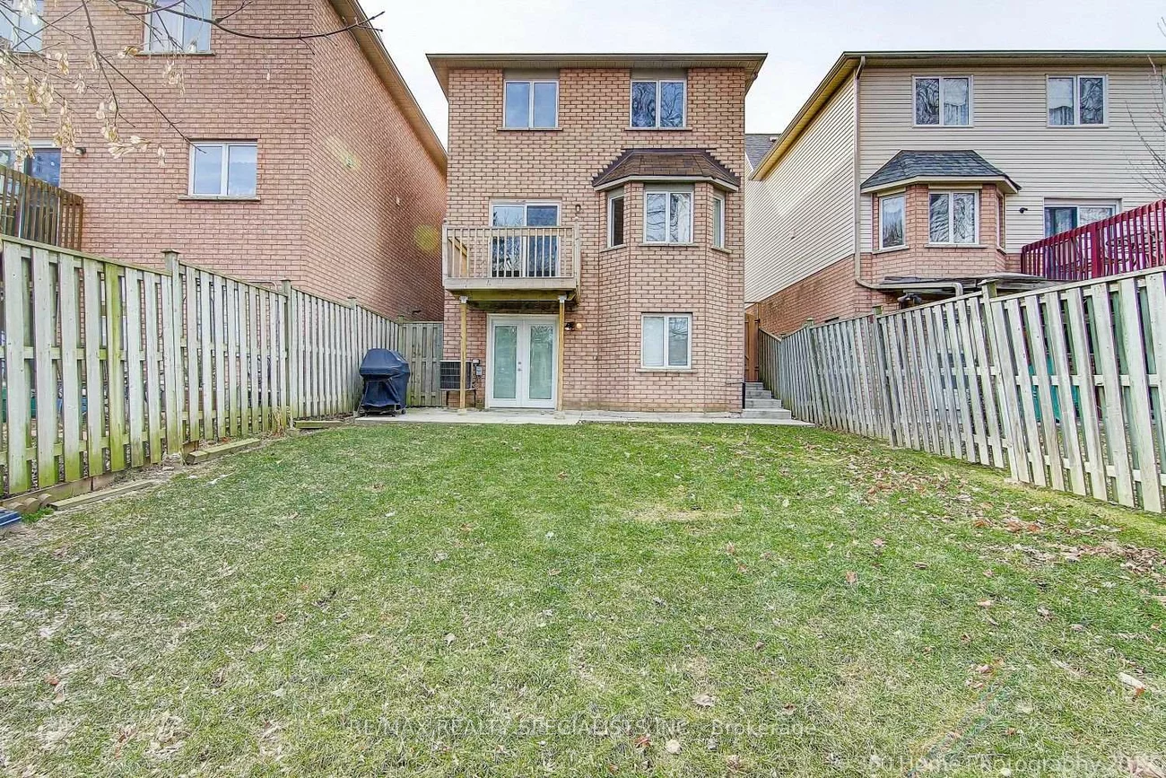 97, Piperbrook, West Hill, Toronto