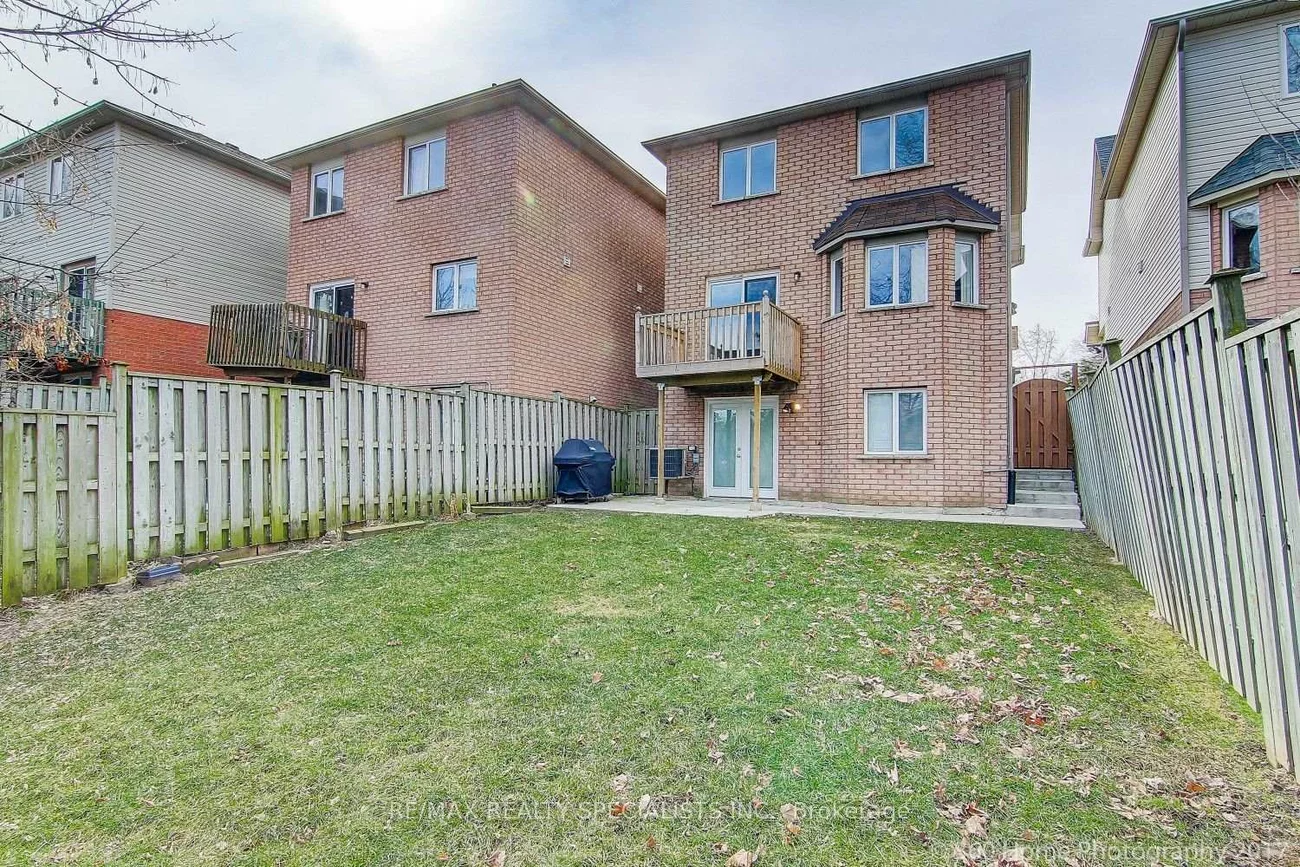 97, Piperbrook, West Hill, Toronto