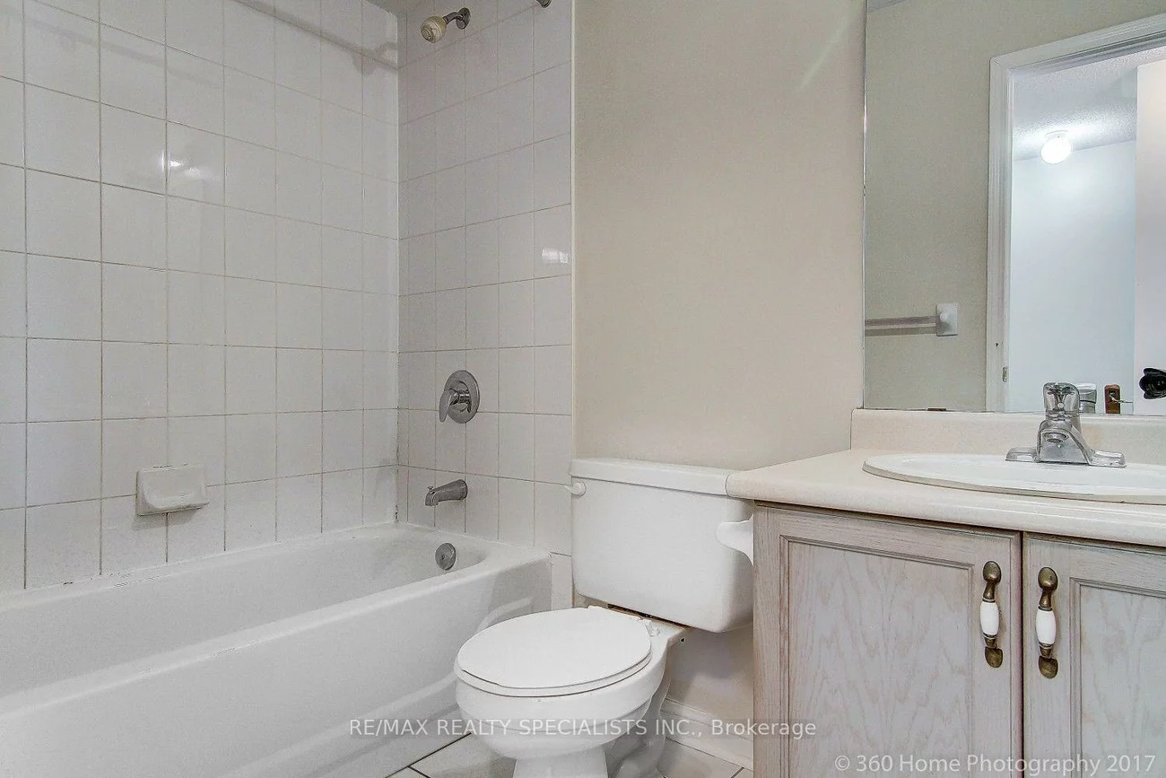 97, Piperbrook, West Hill, Toronto
