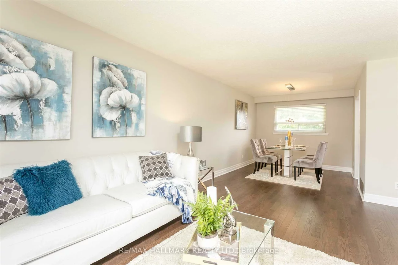 52, Tweedrock, Morningside, Toronto