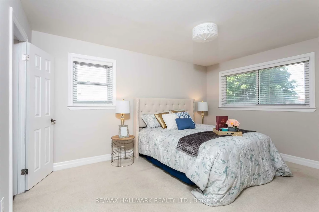 52, Tweedrock, Morningside, Toronto