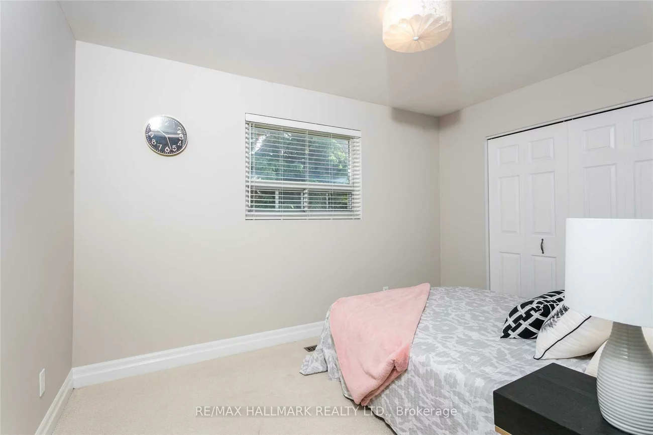 52, Tweedrock, Morningside, Toronto