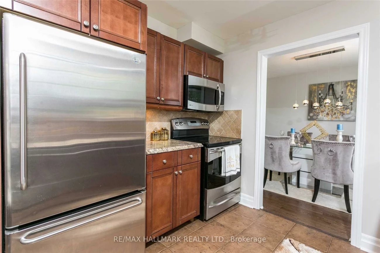 52, Tweedrock, Morningside, Toronto