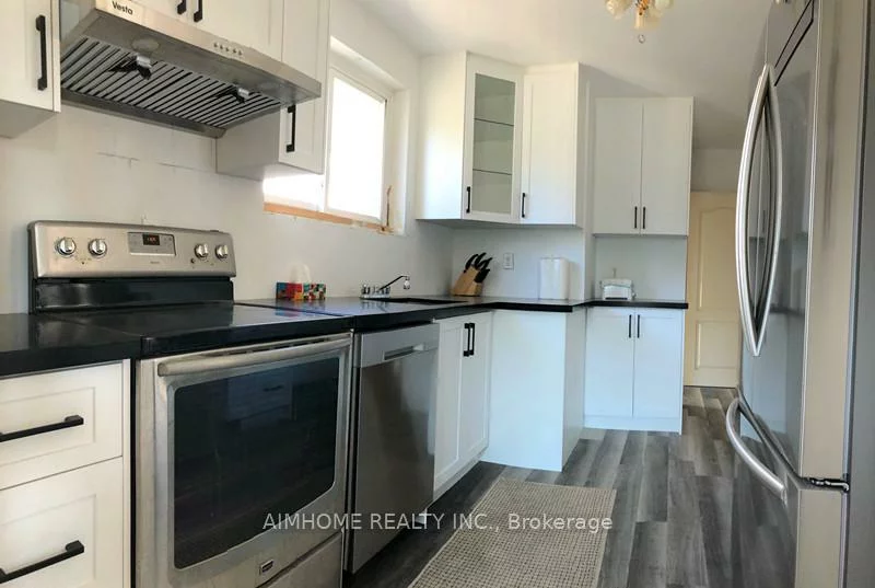 58, Newlands, Clairlea-Birchmount, Toronto