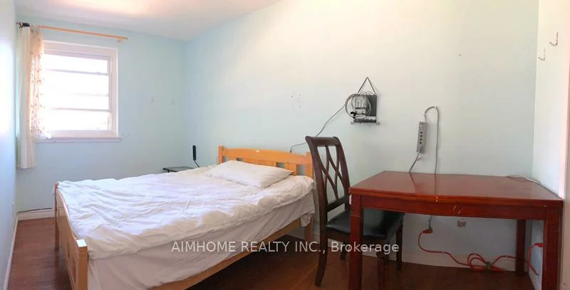 58, Newlands, Clairlea-Birchmount, Toronto