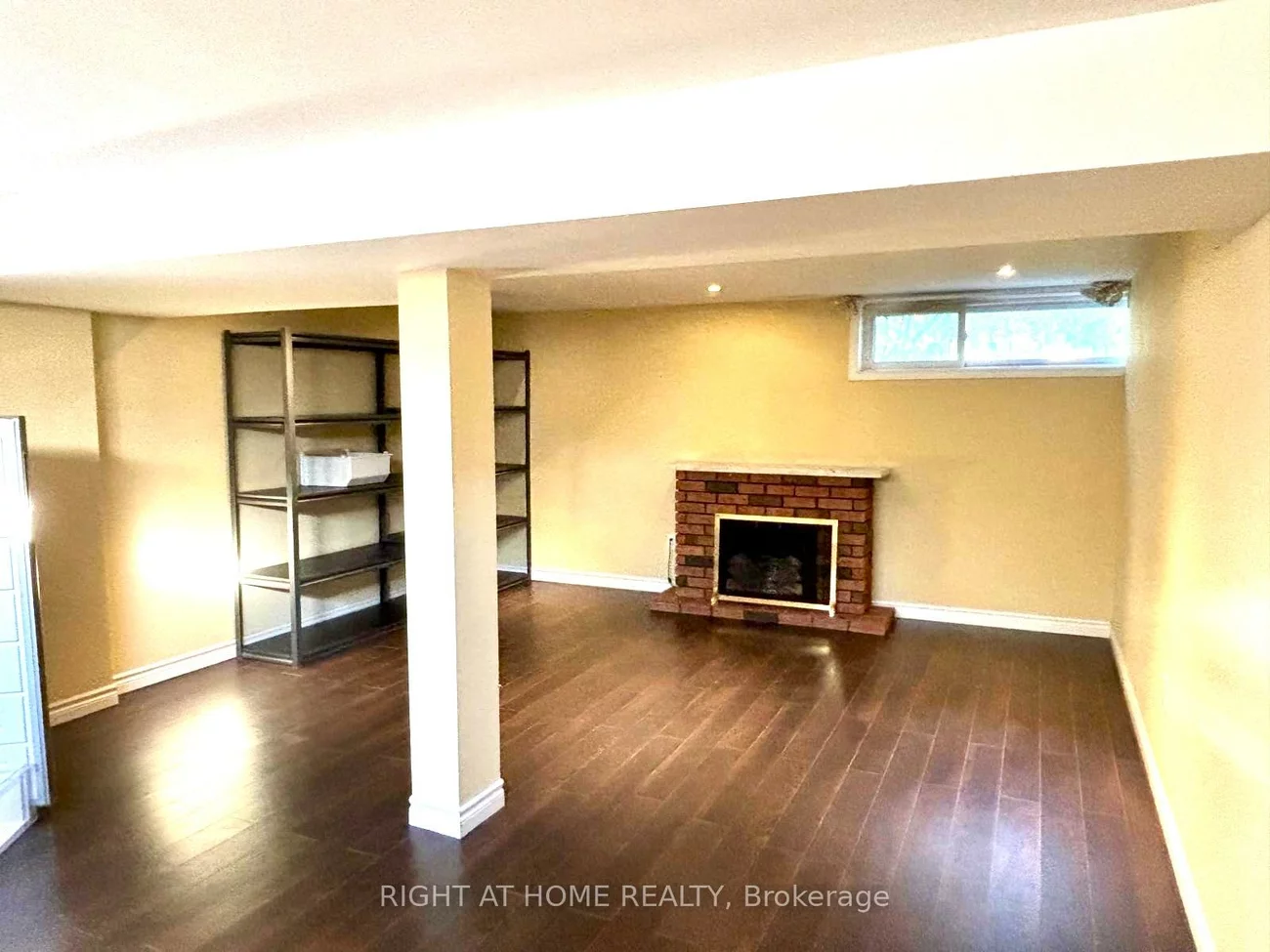 46, Shrewsbury, Tam O'Shanter-Sullivan, Toronto