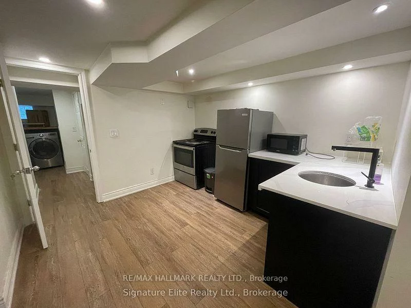 6, Margate, Birchcliffe-Cliffside, Toronto