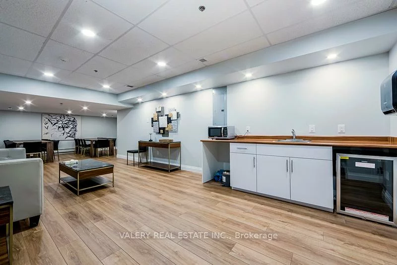 75, Eastdale, Crescent Town, Toronto
