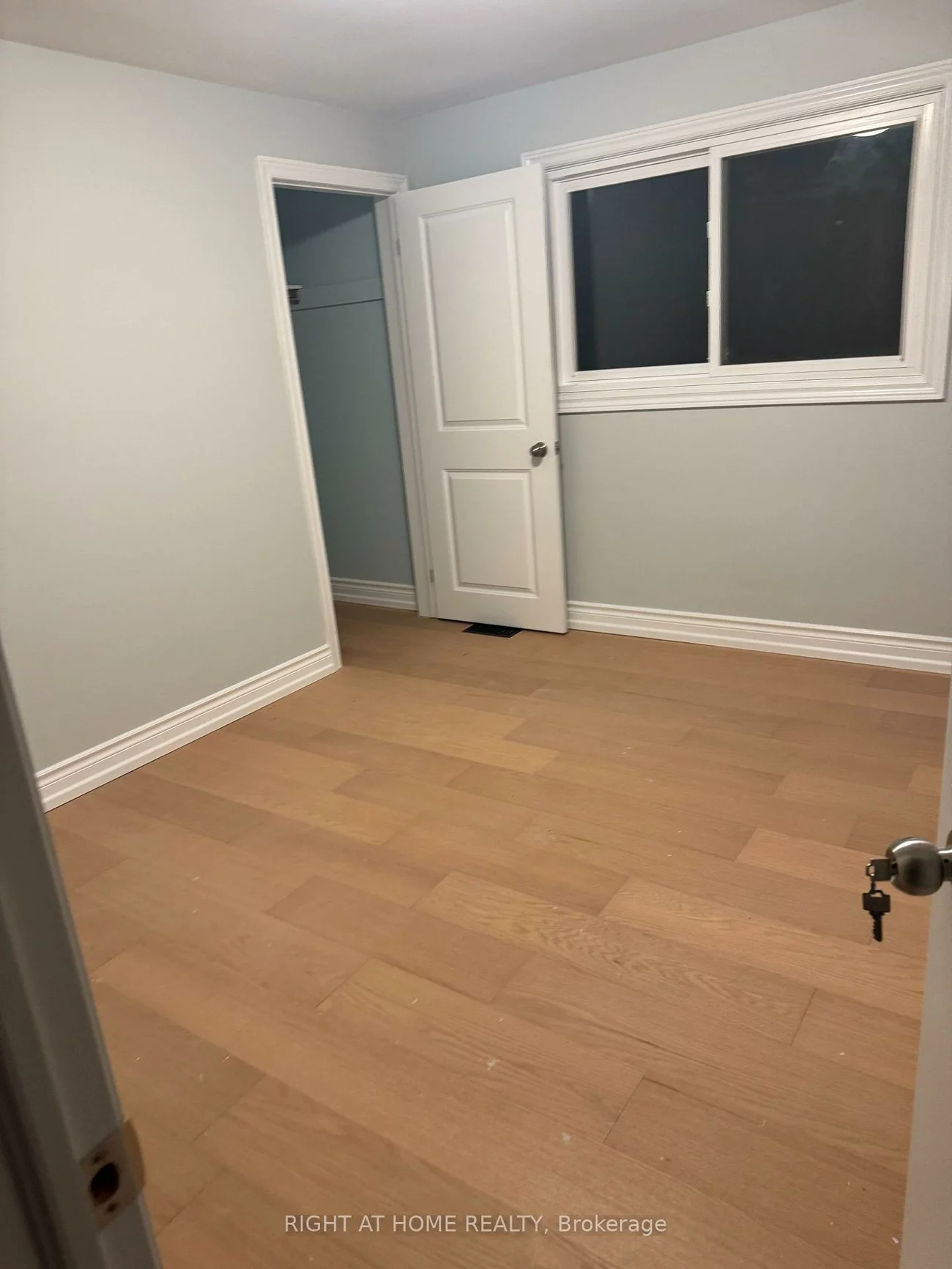 32, Conlins, Highland Creek, Toronto