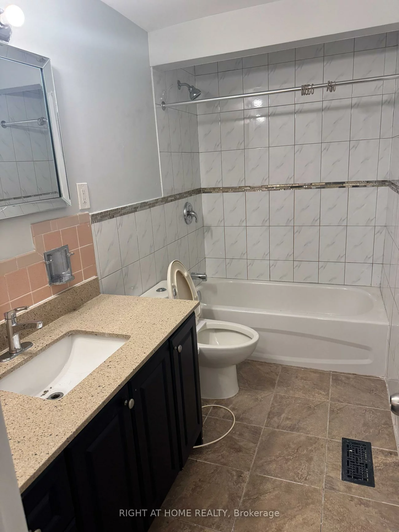 32, Conlins, Highland Creek, Toronto