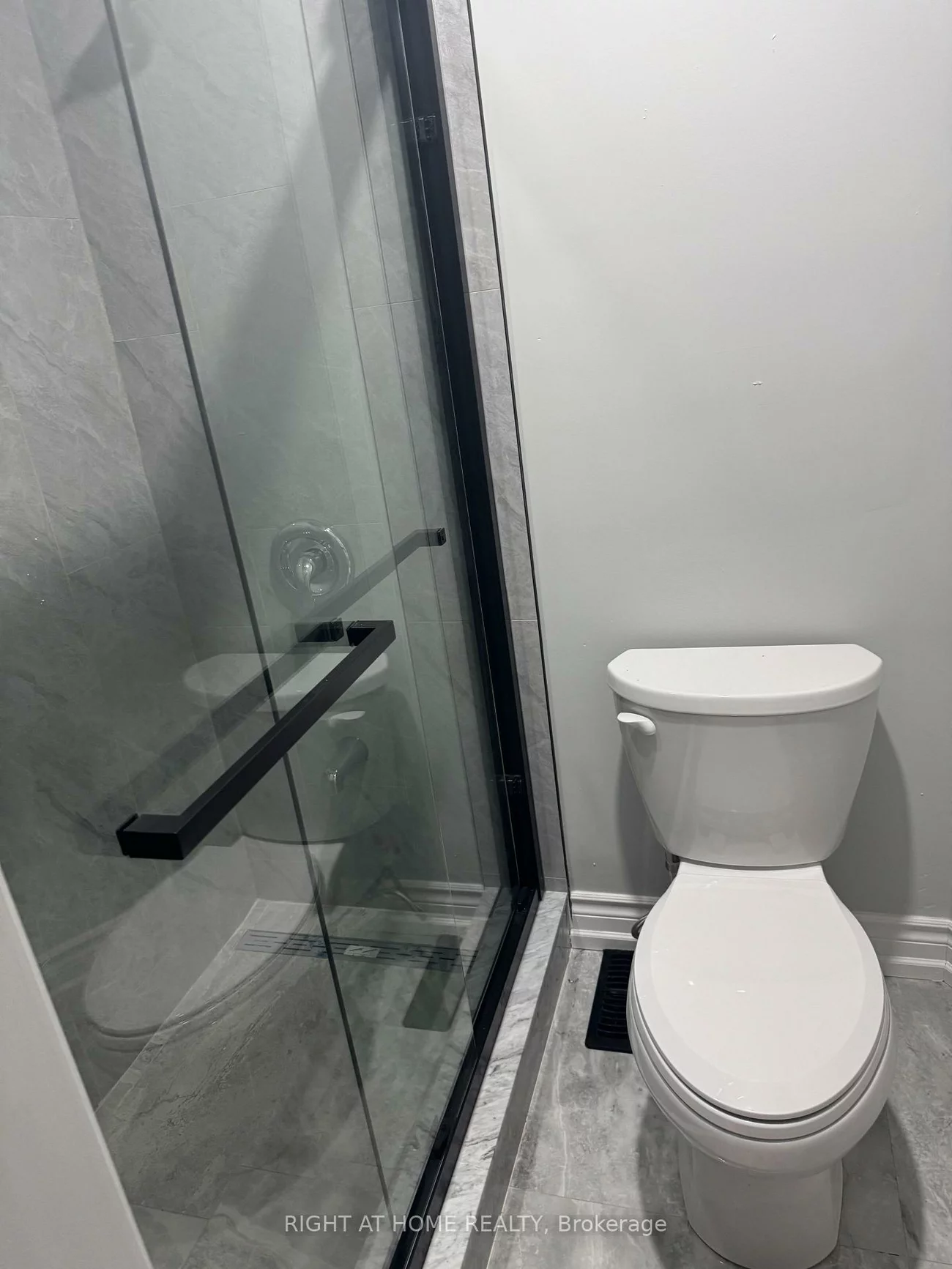 32, Conlins, Highland Creek, Toronto