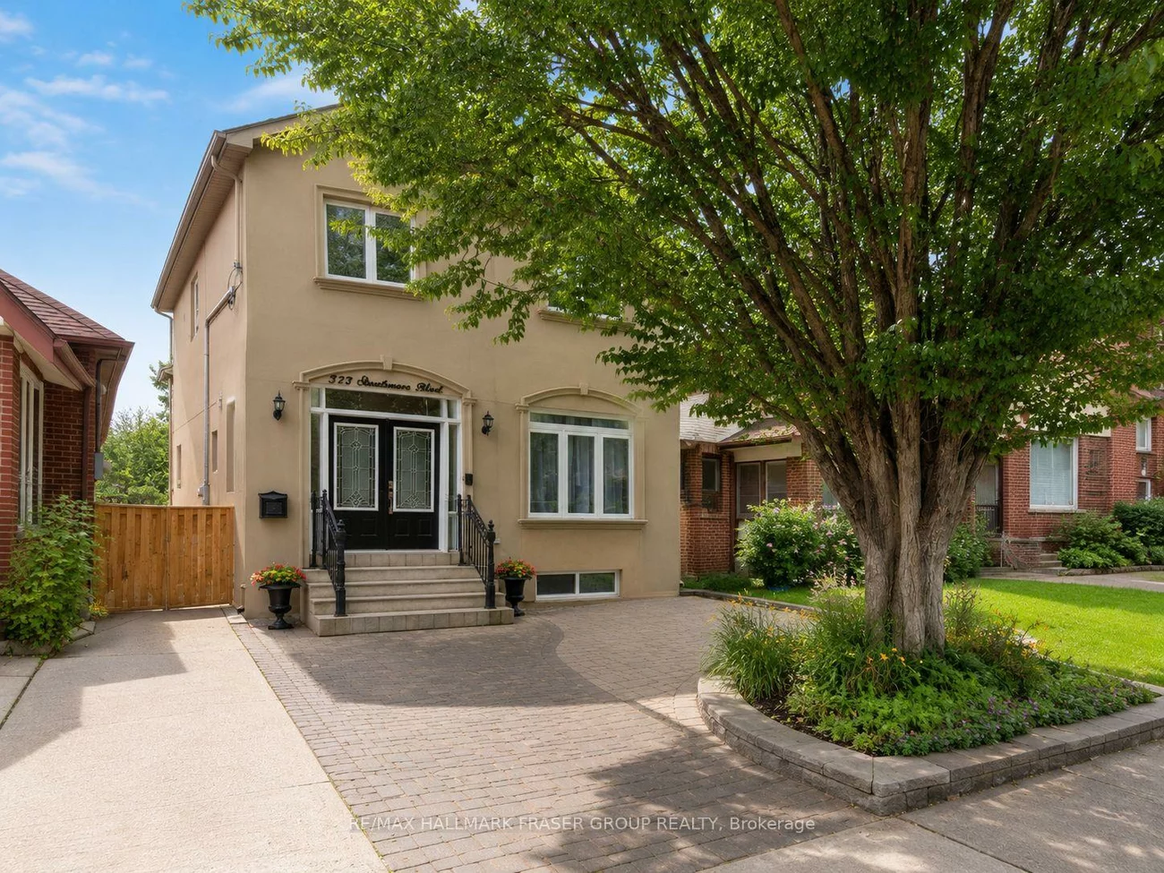 373, Strathmore, Danforth, Toronto