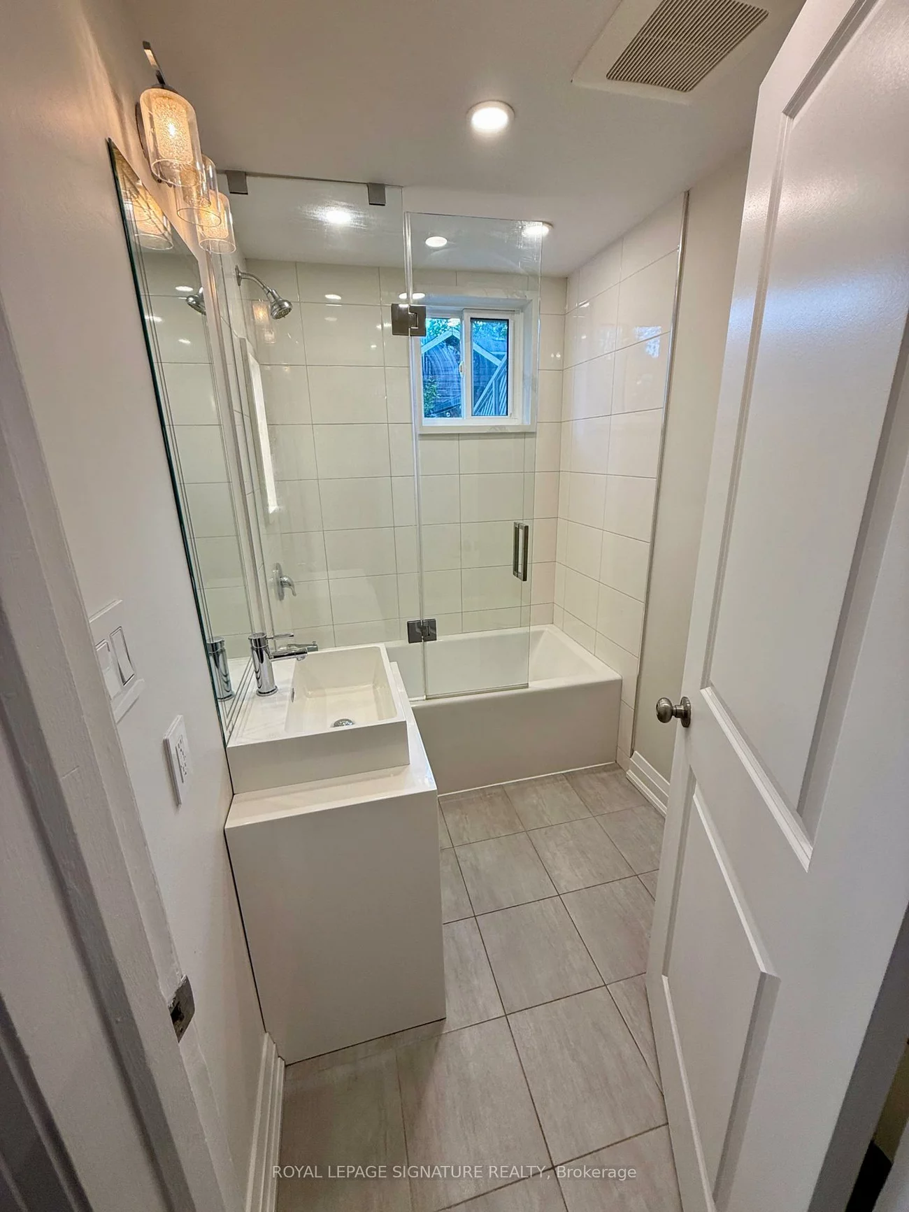 60, Glen Manor, The Beaches, Toronto