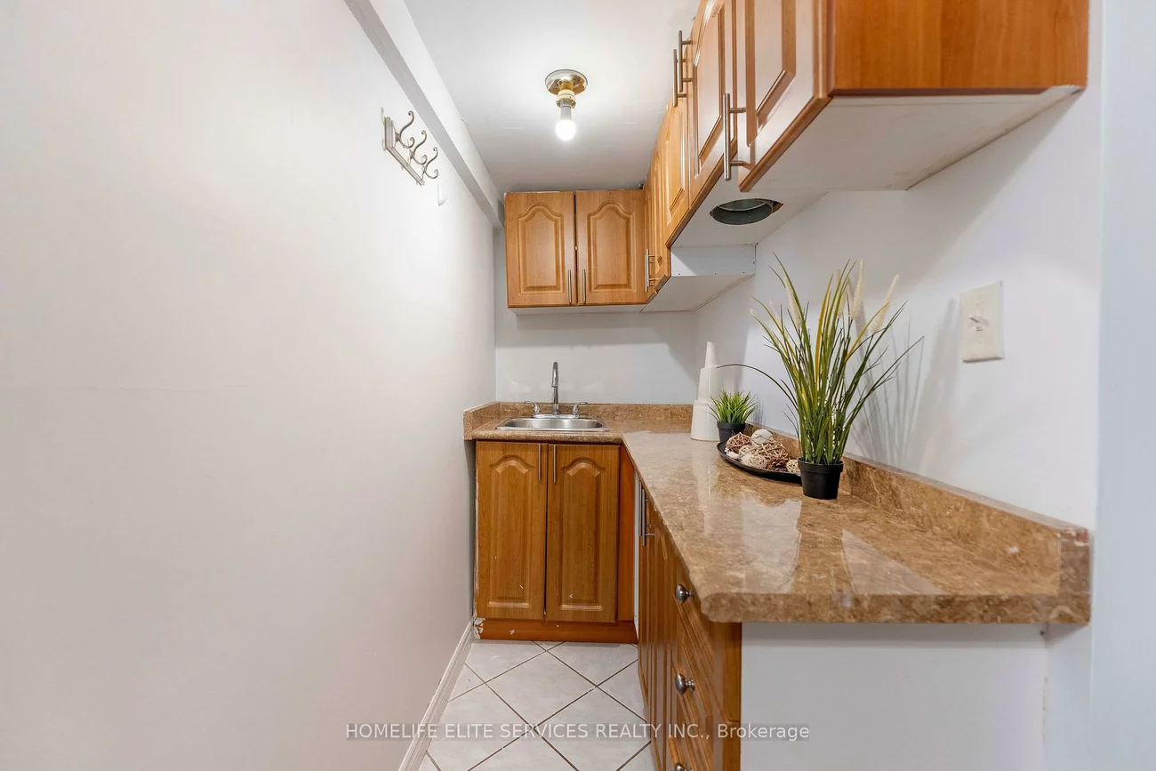 44, Greenhedges, Malvern, Toronto